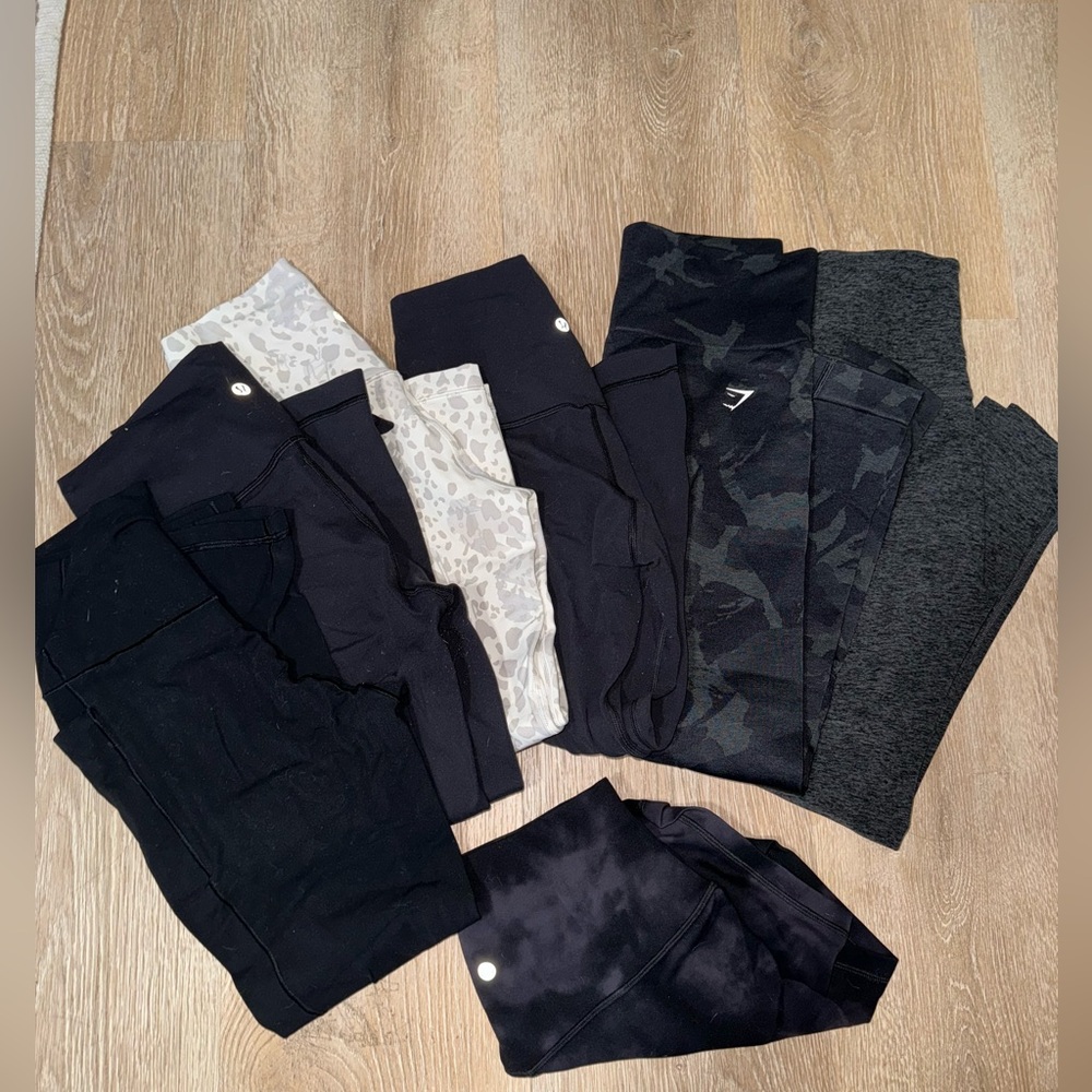 Lot of women’s workout leggings- Lululemon, Beyond Yoga, GymShark
